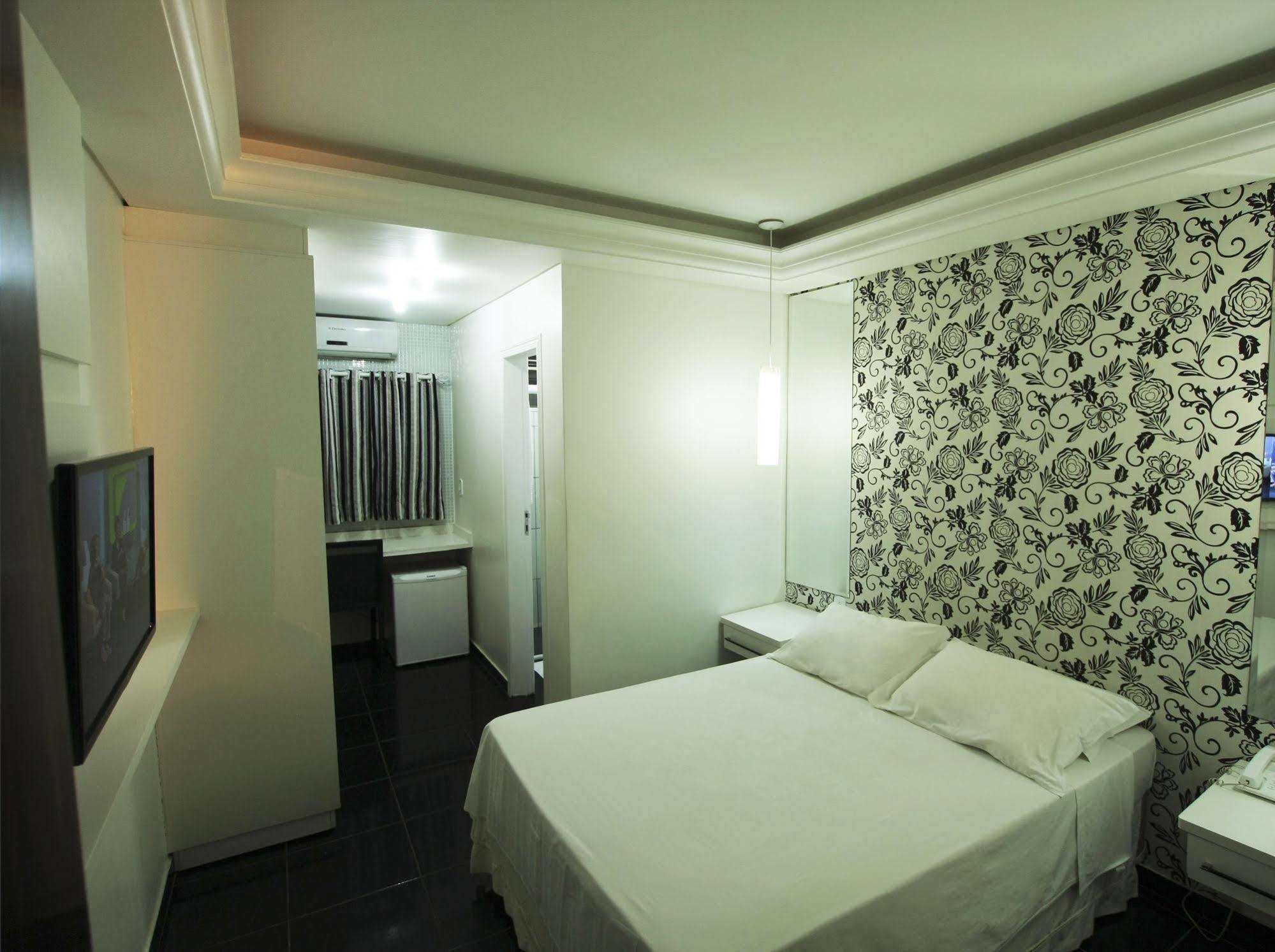 Hotel Villa Canoas Foz do Iguacu Exterior photo